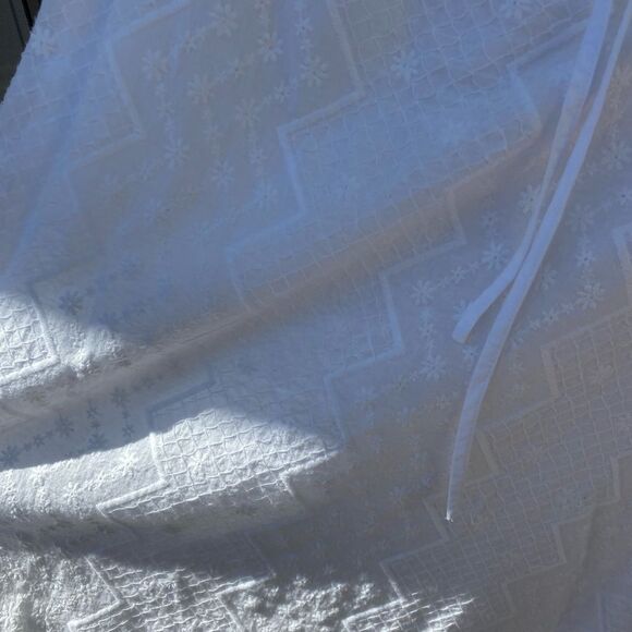 Forever 21 Size 3X White Lace embroidered mini dress dainty floral - Picture 4 of 8